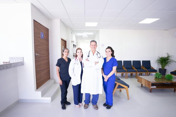 Votre Ressource Complète sur les Compléments Alimentaires pour Seniors : L'Essentiel à Connaître !